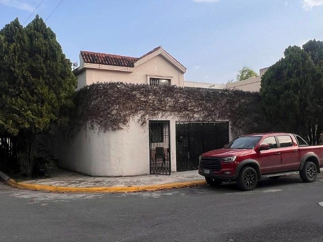 CASA EN RENTA AMUEBLADA LOS CIPRESES RESIDENCIAL SAN NICOLAS DE LOS GARZA