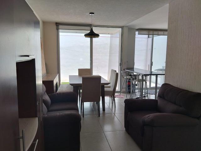 Casa en renta amueblada Mangata
