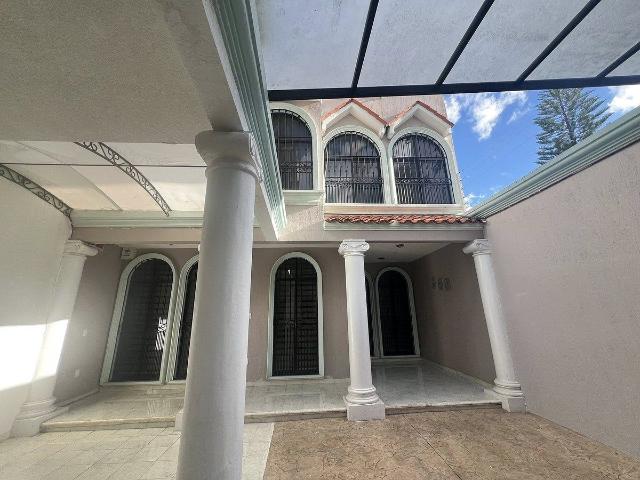 casa en renta o para oficina a 4 cuadras del parque central de comitán