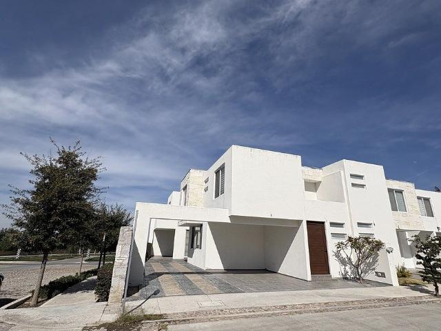 Casa en Renta Amueblada Reserva Santa Mónica sur Aguascalientes