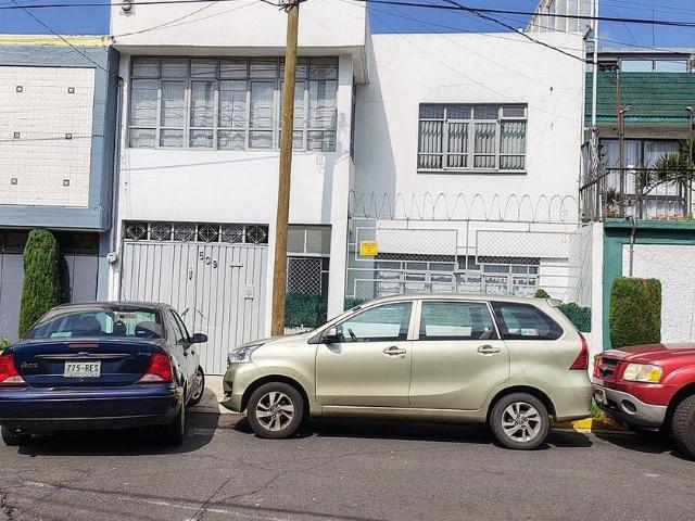 Casa en renta Andador Sur, Colonia Militar Marte, Ciudad De México, Iztacalco, Ciudad De México, 08830, México