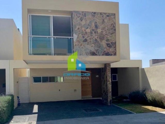 Casa en renta Anillo Vial Fray Junípero Serra, El Granjenal, Querétaro, 76127, Mex