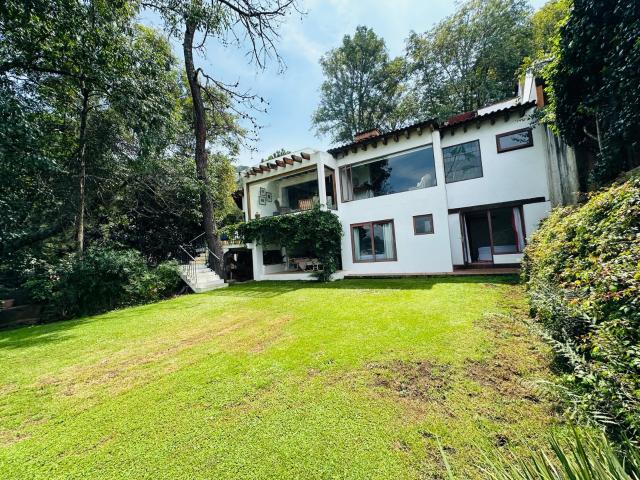 Casa en renta anual con vista al lago Valle de Bravo 1