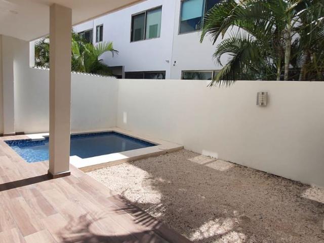 Casa en renta Aqua Residencial, Avenida Huayacán, Cancún, Quintana Roo, México