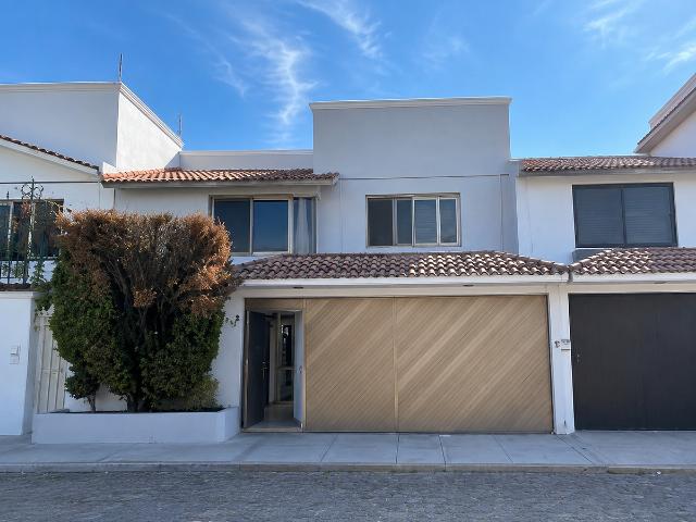 Casa en Renta Arcos del Sur