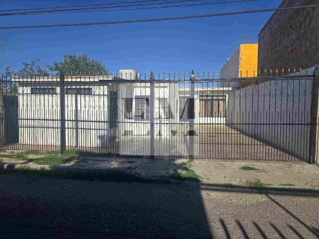 CASA EN RENTA AREA NOGALES