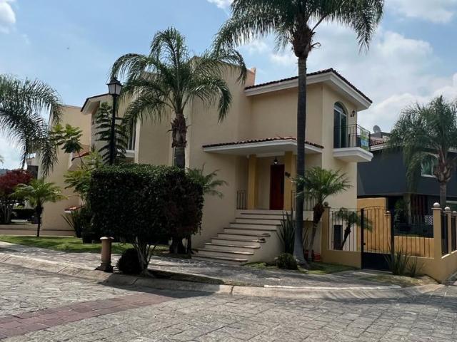 Casa en Renta Bugambilias coto la joya, Zapopan