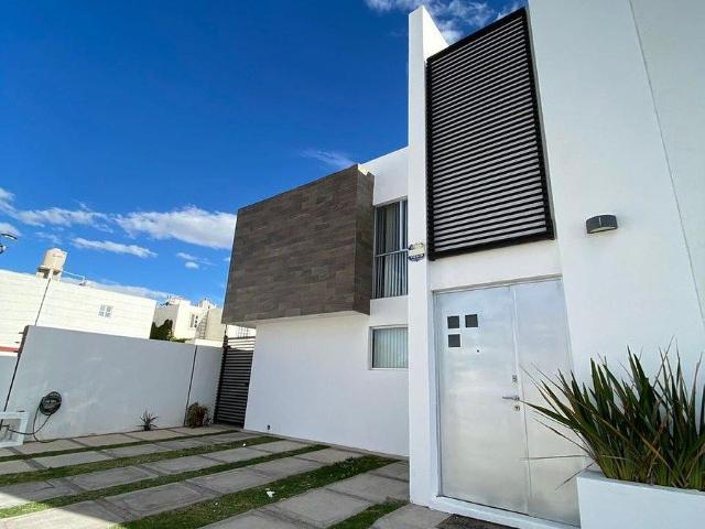 CASA EN RENTA | BURDEOS RESIDENCIAL