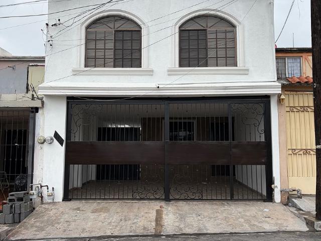 CASA EN RENTA, BALCONES DE ANAHUAC II ESCOBEDO N.L