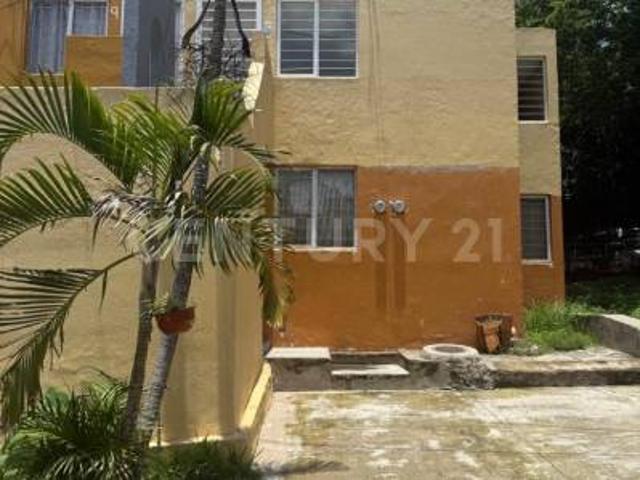 Casa en renta Balcones de Santa María