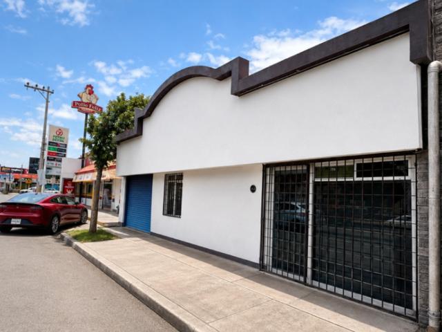 Casa En Renta | BLVD Constitucion | Ideal para oficinas o comercio