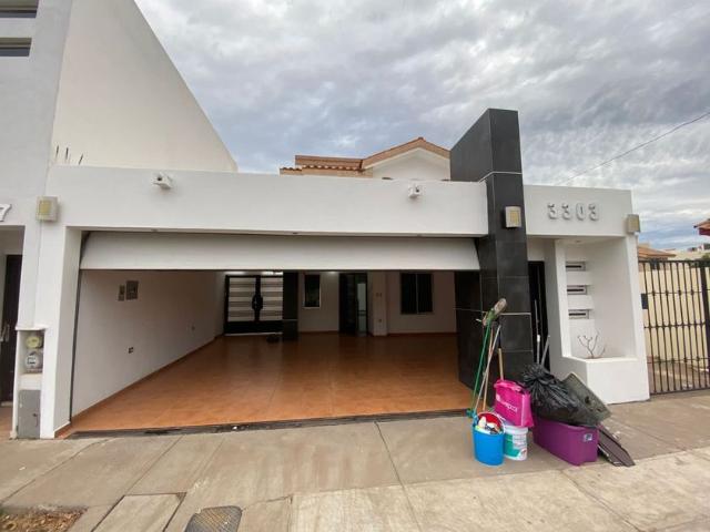Casa en renta Blvd. Paseo Toscana, Culiacán, Sinaloa, México