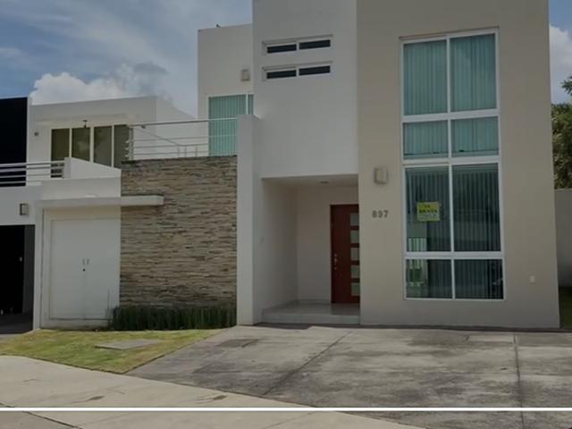 Casa en Renta Bosque Real