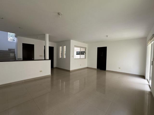 Casa en Renta, Bosques de las Cumbres Sector C, Monterrey NL