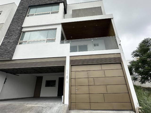 Casa en Renta, Bosques de las Cumbres, Sector C, Monterrey NL
