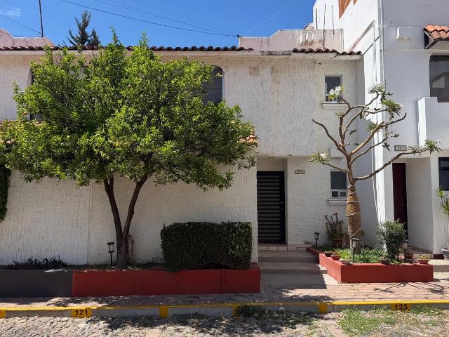 Casa En Renta Bosques Del Campestre, Atr?s de Sam?s y Walmart Le?n Guanajuato