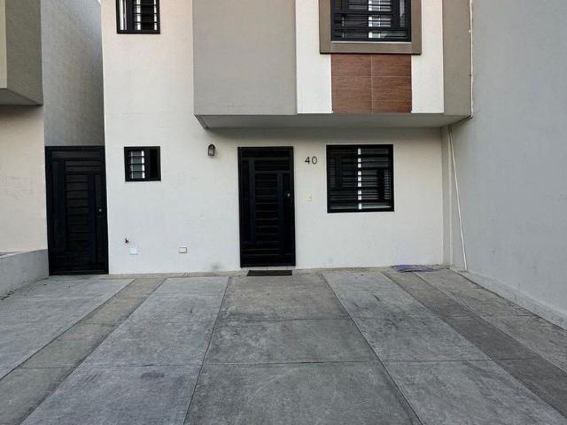 Casa en renta Boulevard Viña Del Mar, Quinta Del Cedro, Delegación Plyas De Tijuana, Municipio De Tijuana, Baja California, 22564, México