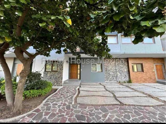 Casa en renta Boulevard Altozano, Santiago De Querétaro, Querétaro, México