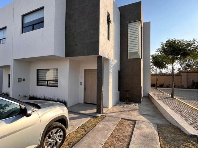 Casa en renta Boulevard De Las Cascadas, Lomas De Angelópolis, Puebla, México