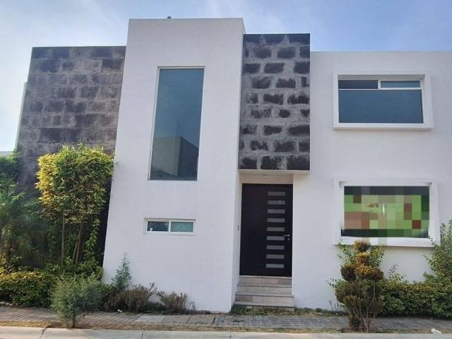Casa en renta Boulevard De Las Cascadas, Lomas De Angelópolis, Puebla, México