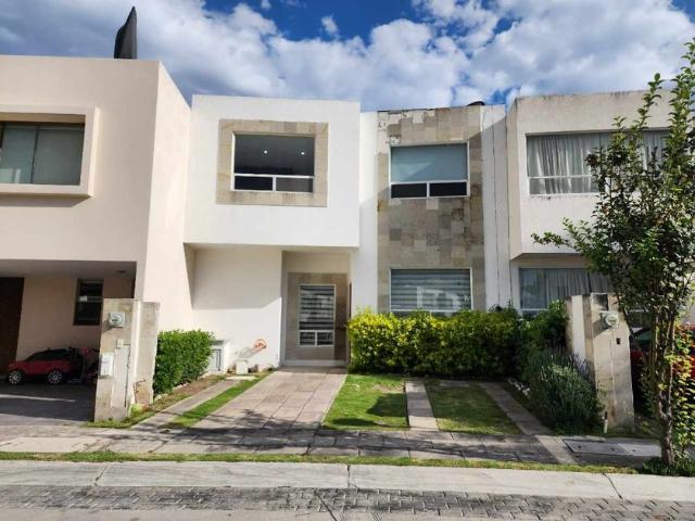 Casa en renta Boulevard De Las Cascadas, Lomas De Angelópolis, Puebla, México