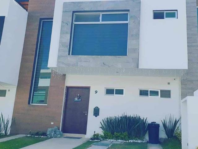 Casa en renta Boulevard De Los Volcanes, Lomas De Angelópolis, Puebla, México