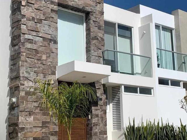 Casa en renta Boulevard De Los Volcanes, Lomas De Angelópolis, Puebla, México