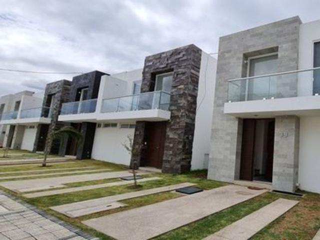 Casa en renta Boulevard De Los Volcanes, Lomas De Angelópolis, Puebla, México