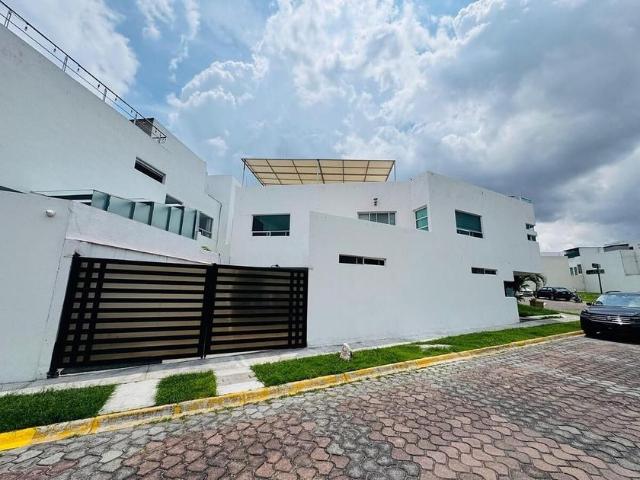 Casa en renta Boulevard Lomas Del Valle, Lomas Del Valle, San Francisco Totimehuacán, Municipio De Puebla, Puebla, 72595, México