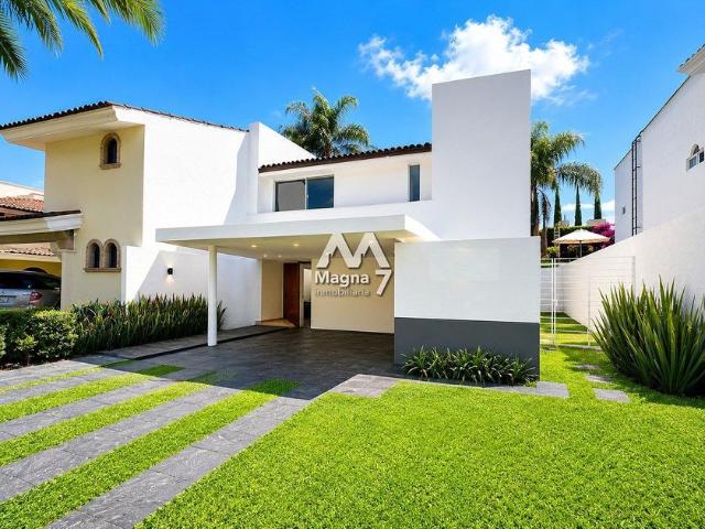 Casa en renta Boulevard Paseo Valle Real, San Juan De Ocotán, Zapopan, Región Centro, Jalisco, 45210, México