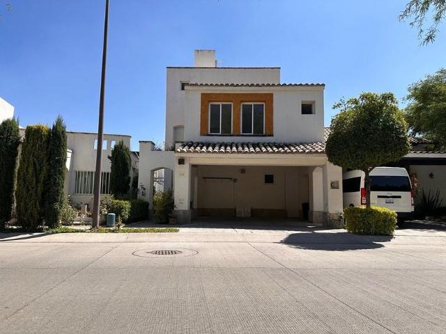 Casa en renta Boulevard Punta Del Este, Lomas Punta Del Este, León, Guanajuato, 37296, México