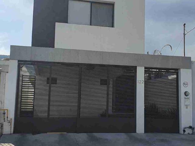 Casa en renta Cumbres 1º Sector, Monterrey, Nuevo León, México