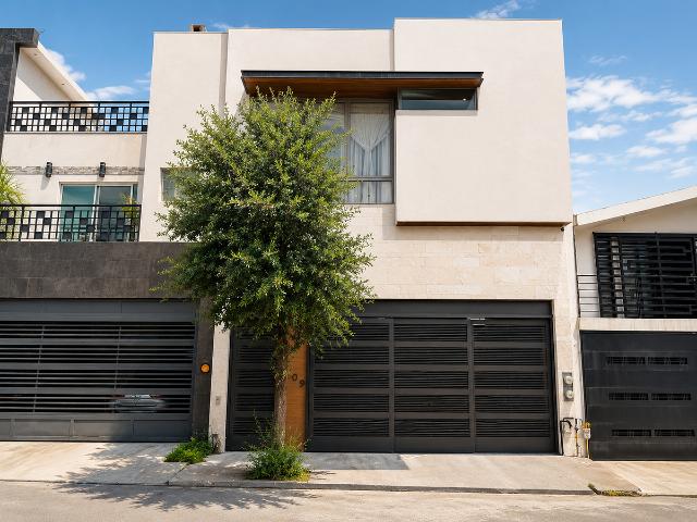 Casa en Renta Cumbres Elite