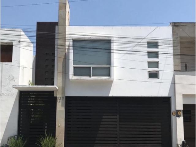 Casa en renta Cumbres Elite Sector Villas, Monterrey