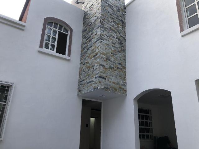 Casa en Renta, Cumbria, 4 Recamaras