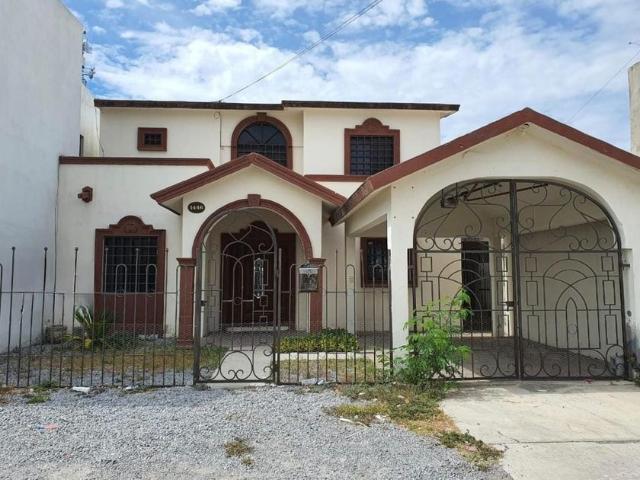 Casa en renta C. Av. Del Valle, Fraccionamiento Del Valle, Ciudad Victoria, Tamaulipas, México