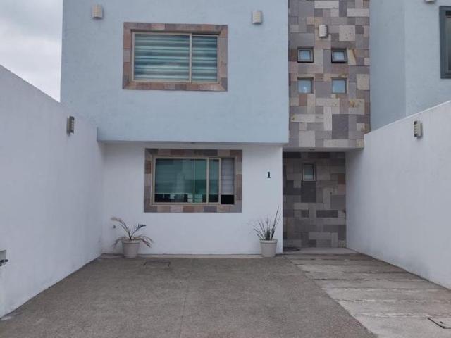 Casa en renta Cacalomacán, Toluca