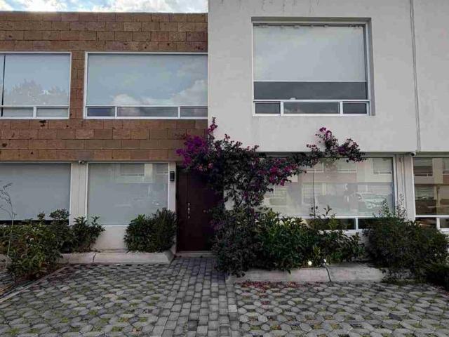 Casa en renta Calle Nueva España, Lomas Del Virrey, Calimaya, México, 52227, Mex