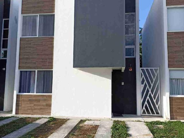 Casa en renta Calle Aguamarina, Playa Del Carmen, Solidaridad, Quintana Roo, 77725, Mex