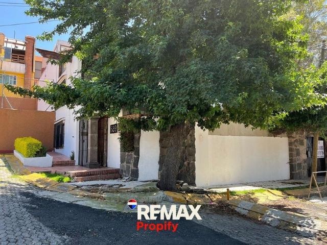 Casa en renta Calle Álamo Plateado, Santiago Occipaco, Lomas Verdes, Naucalpan De Juárez, Estado De México, 53250, México