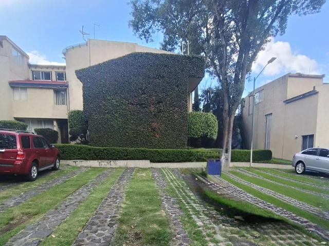 Casa en renta Calle Alfredo V. Bonfil, Colonia Ampliación Miguel Hidalgo 3a. Sección, Ciudad De México, Tlalpan, Ciudad De México, 14250, México