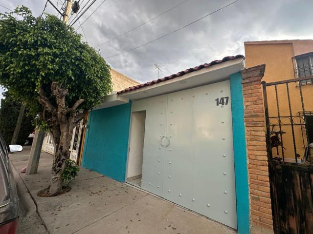 Casa en renta Calle Amapolas, Fraccionamiento Verde Campestre, San Luis Potosí, Municipio De San Luis Potosí, San Luis Potosí, 78154, México