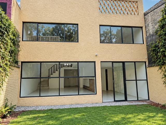 Casa en renta Calle Barranca, Colonia Hacienda De San Juan, Ciudad De México, Tlalpan, Ciudad De México, 14377, México