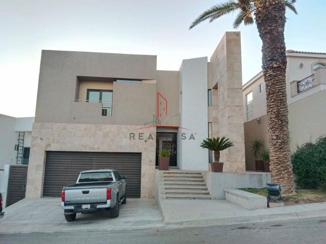Casa en renta Calle Bilbao 3904, Puerta De Hierro Iv, Chihuahua, 31207, Mex