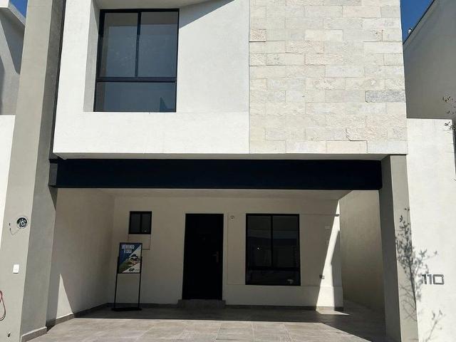 Casa en renta Calle Botero, Mitras Poniente, García, Nuevo León, 66024, Mex
