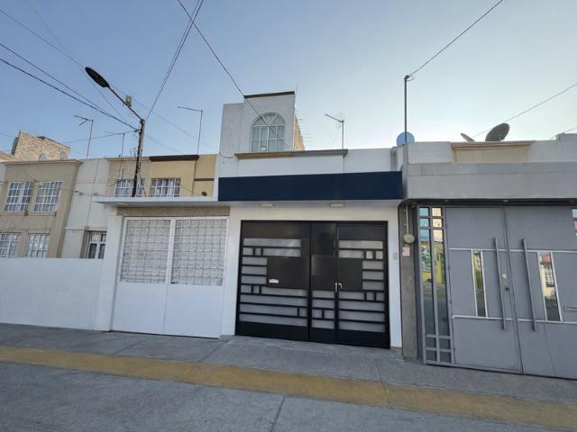 Casa en renta Calle Cuautzingo, Los Héroes Chalco, Estado De México, México