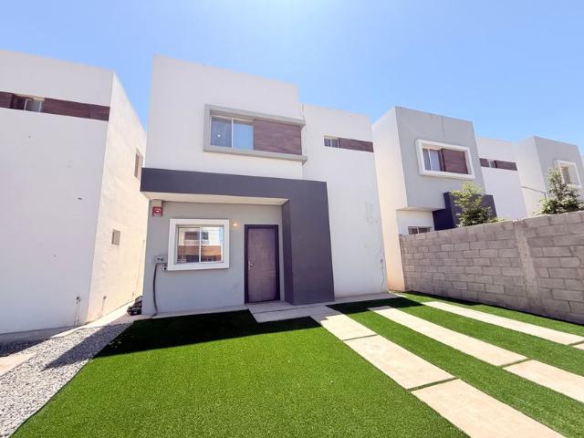 Casa en renta Calle Caldas, Ejido Puebla, Municipio De Mexicali, Baja California, 21395, México
