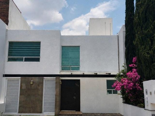 Casa en renta Calle Campo Real, El Refugio Residencial, Querétaro, 76146, Mex