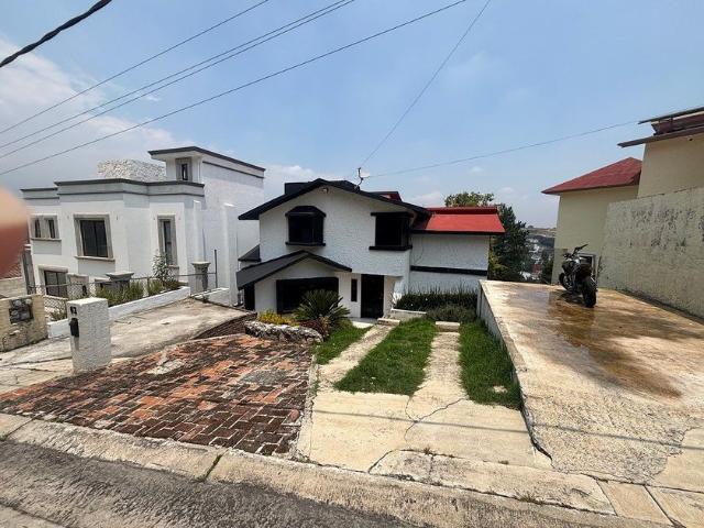 Casa en renta Calle Castillo De Nottingham, Condado De Sayavedra, Zona Esmeralda, Ciudad López Mateos, Atizapán De Zaragoza, Estado De México, 52938, México