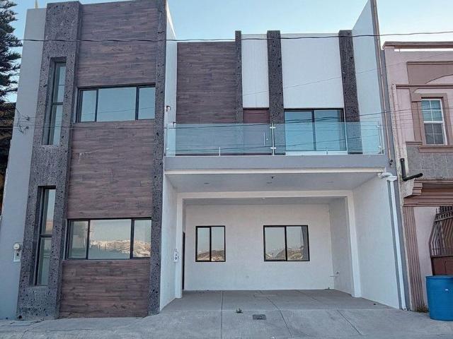 Casa en renta Calle Carlos Fuentes, Porticos De San Antonio, Pórticos De San Antonio, Municipio De Tijuana, Baja California, 22663, México